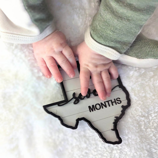 Adorable Texas Shaped Milestones Photo Props